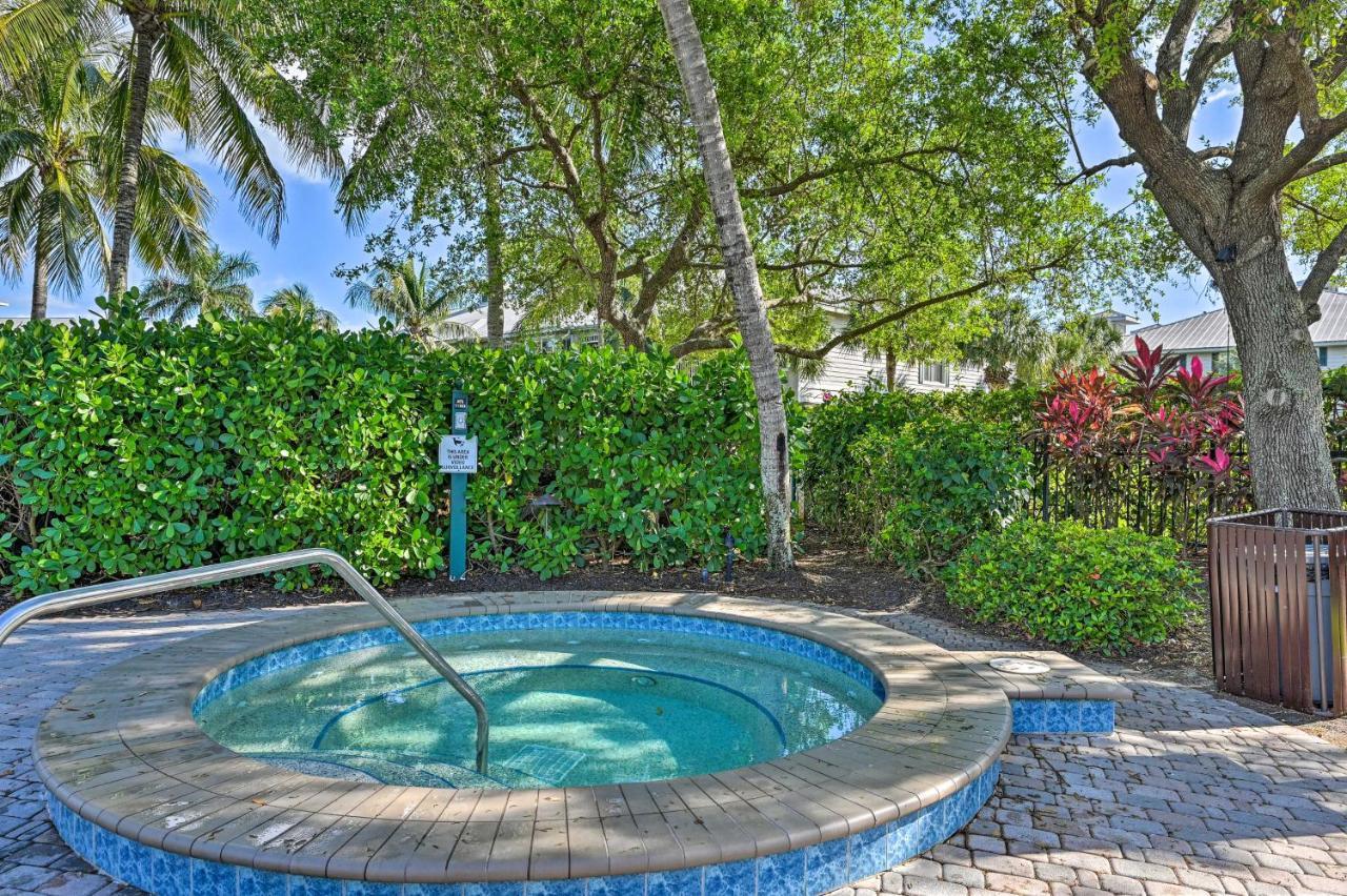 Luxury Golf Villa In Beautiful Lely Resort With Pool Нейплс Экстерьер фото